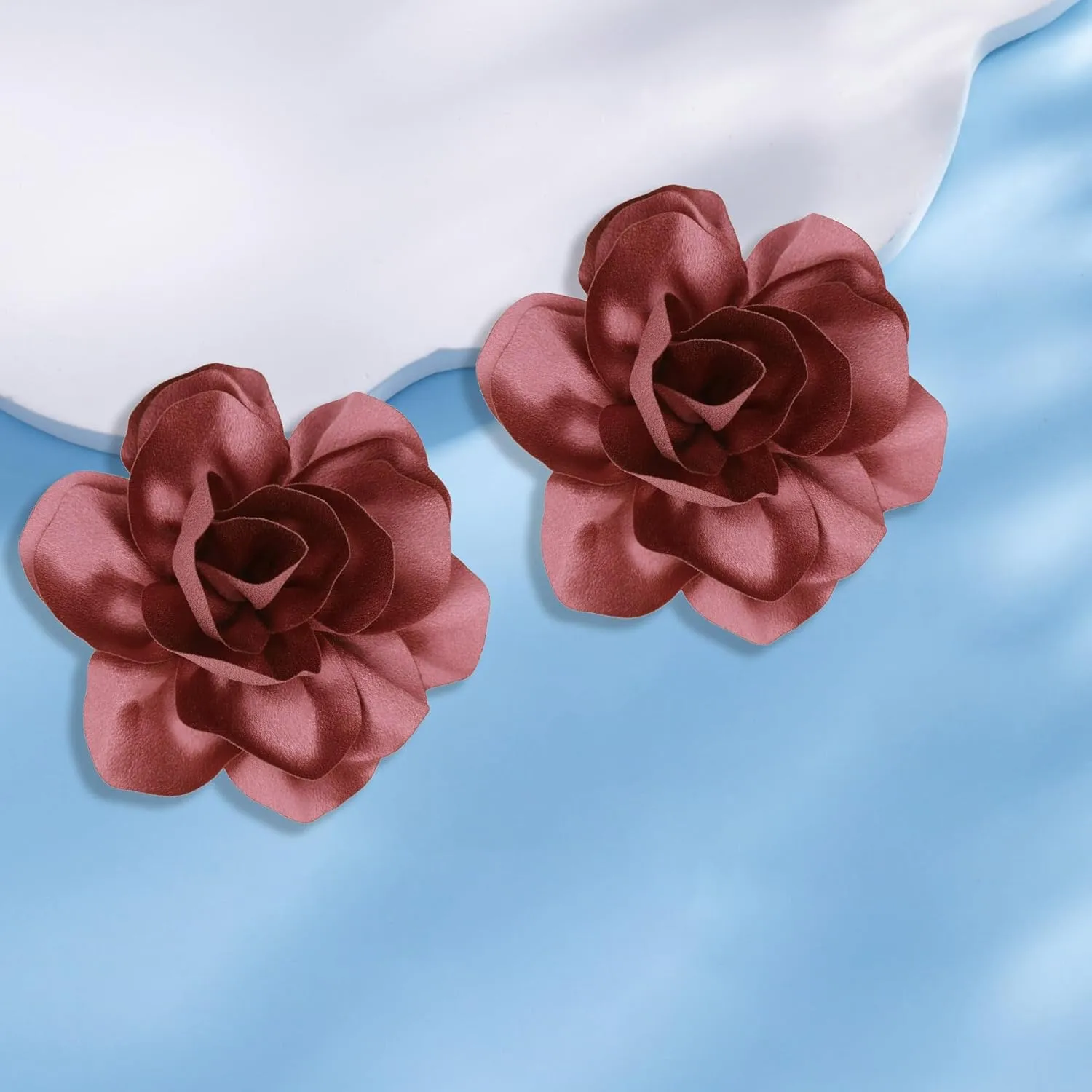 2Pcs 5in Dainty Satin Fabric Flower Brooch Extra Large Rose Camellia Flower Brooches Lapel Pins for Women Wedding Party Dance Banquet Clothes Jewelry Accessories