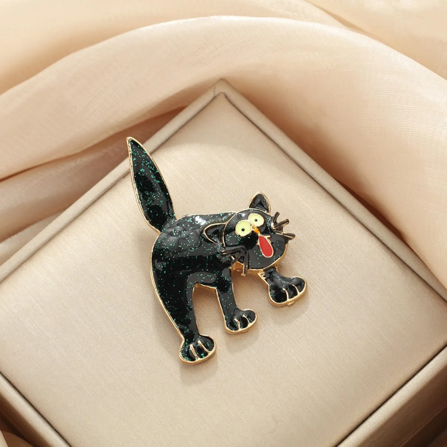 Cat Pin Cat Brooch Brooches for Women Cartoon Cute Creative Enamel Alloy Cat Brooch Ladies Animal Kitten Brooch Lapel Pin Dress Accessories Holiday Birthday Christmas Brooch