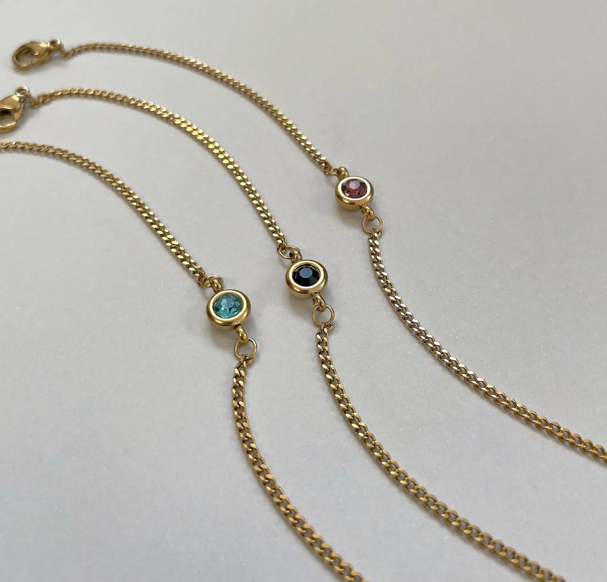 DELILAH GOLD DAINTY ALEXANDRITE BIRTHSTONE BRACELET - JUNE