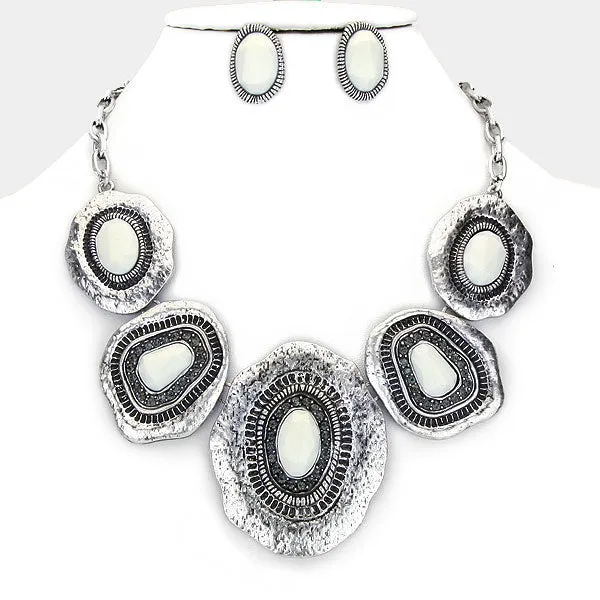 iLLASPARKZ Boho Resin Pebble Necklace