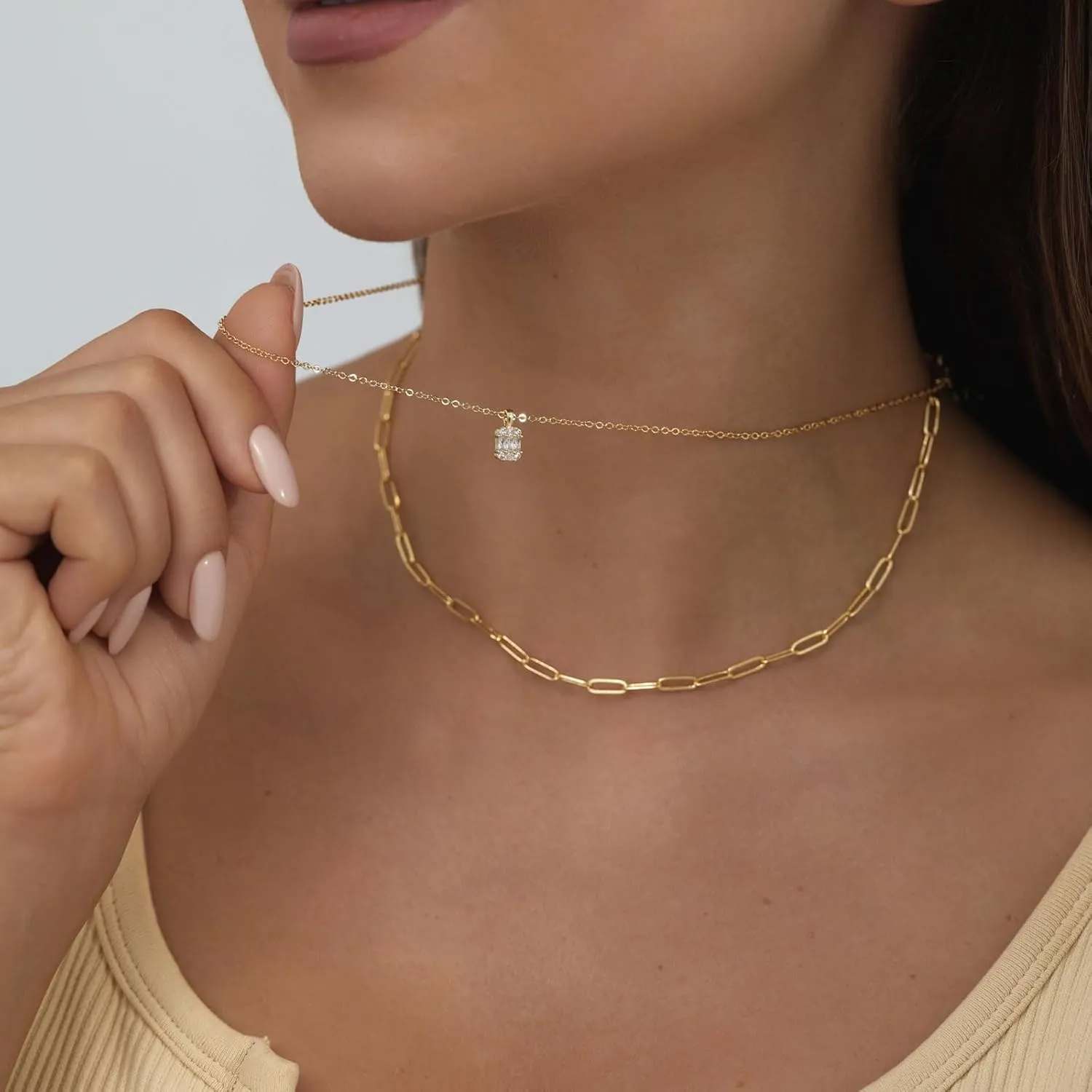 MIDEEO CZ Diamond Gold Necklace for Women Dainty Gold Layered Sliver Necklaces 14k Gold Plated Diamond Pearl Pendant Necklaces Heart CZ Cross Choker Necklaces for Women Simple Cubic Zirconia Necklace Trendy Jewelry Gifts
